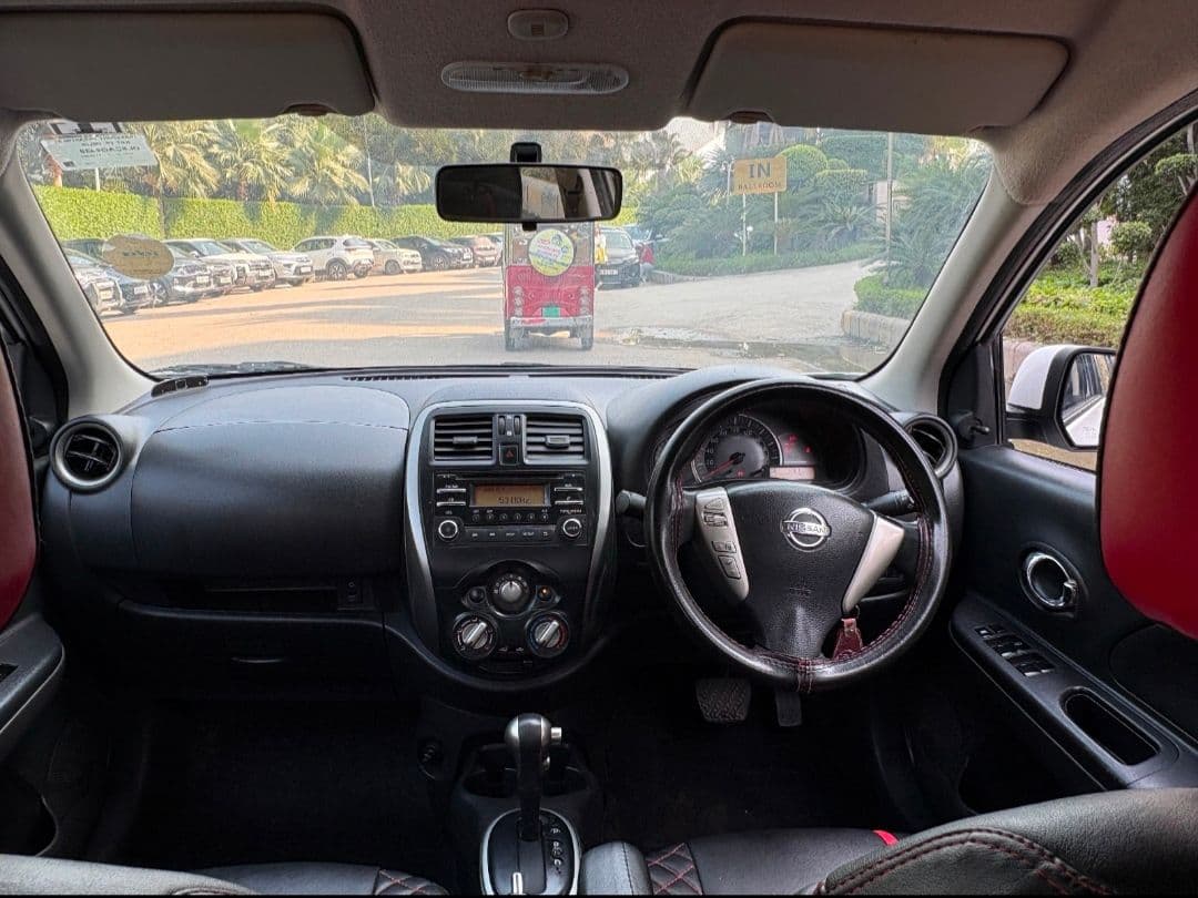 INTERIOR image for NISSAN MICRA XTRONIC CVT XL | Hooter