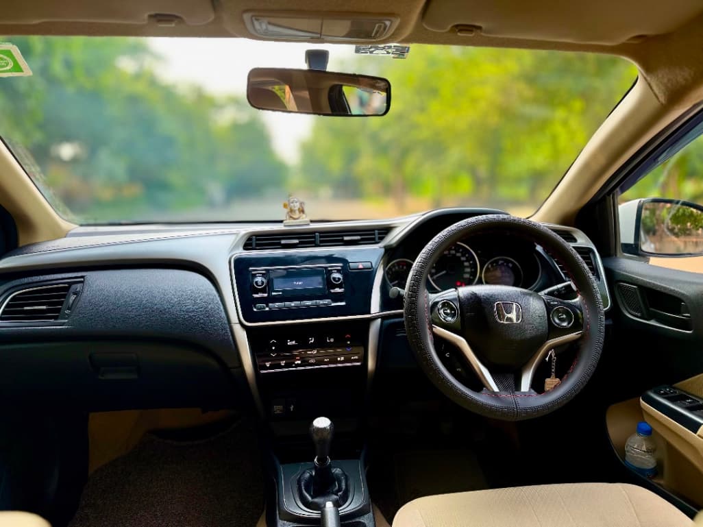INTERIOR image for City | Hooter
