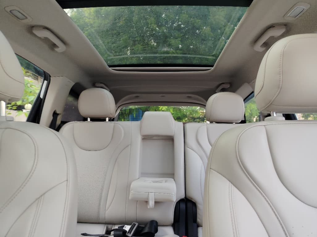 INTERIOR image for XUV700 | Hooter