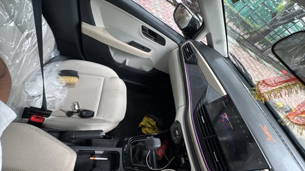 INTERIOR image for Altroz | Hooter