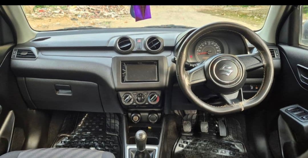 INTERIOR image for SWIFT LXI | Hooter