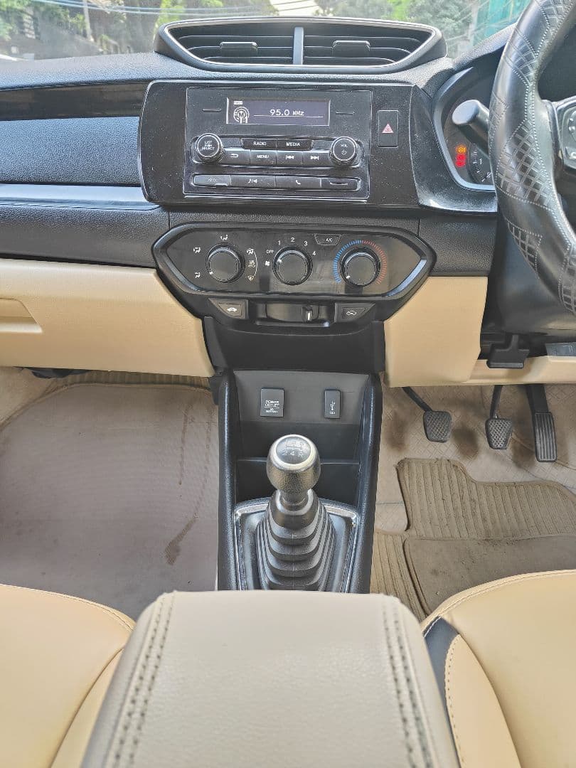 INTERIOR image for AMAZE 1.2 S MT (I-VTEC) | Hooter