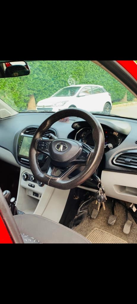 Tata Tiago [2016-2020]