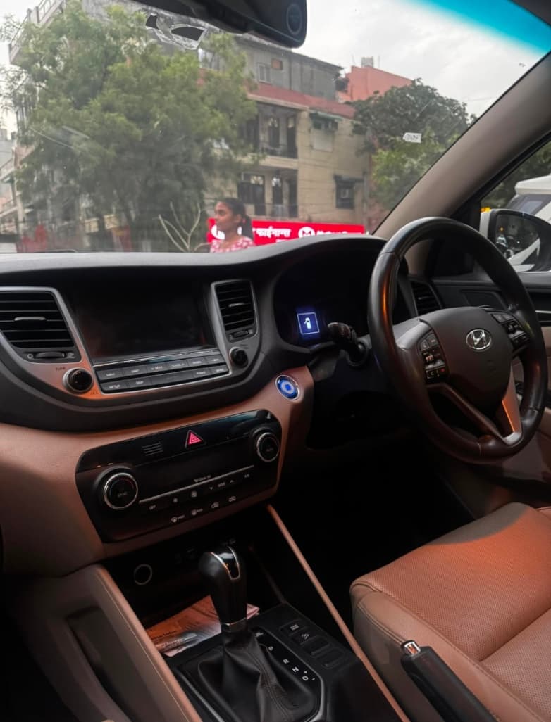 INTERIOR image for TUCSON CRDI AUTO GL | Hooter