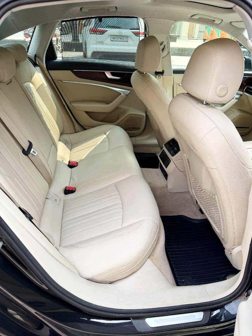 INTERIOR image for A6 | Hooter