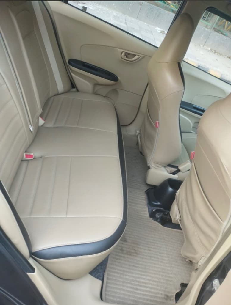 INTERIOR image for Amaze | Hooter