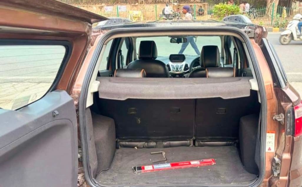 INTERIOR image for FORD ECOSPORT 1.5 DIESEL TITAN | Hooter