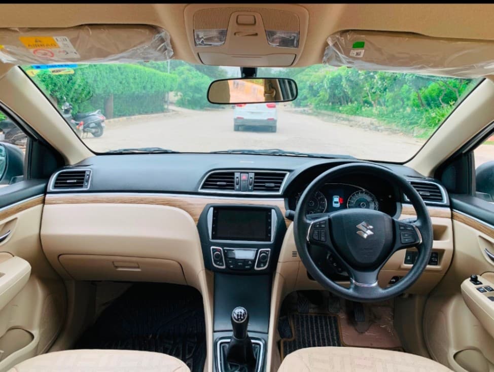 INTERIOR image for CIAZ SMART HYBRID ZETA | Hooter