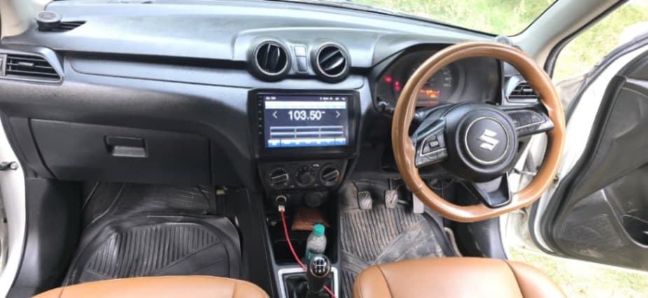 INTERIOR image for MARUTI SWIFT LXI | Hooter