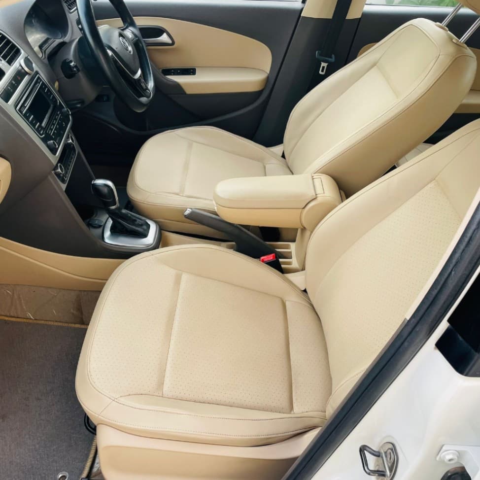 INTERIOR image for VENTO PETROL | Hooter