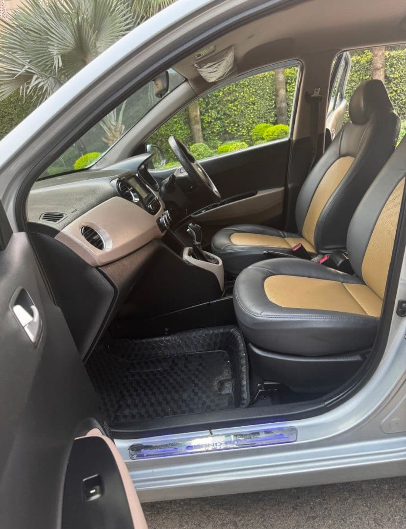 INTERIOR image for GRAND I10 SPORTZ 1.2 AUT0 | Hooter