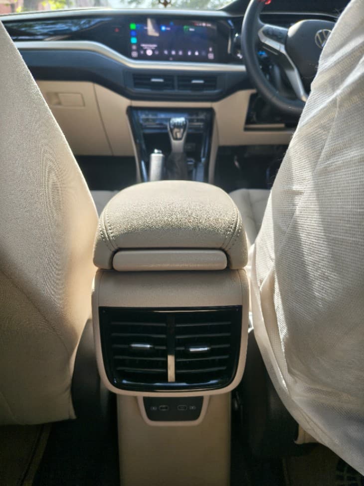 INTERIOR image for Virtus | Hooter