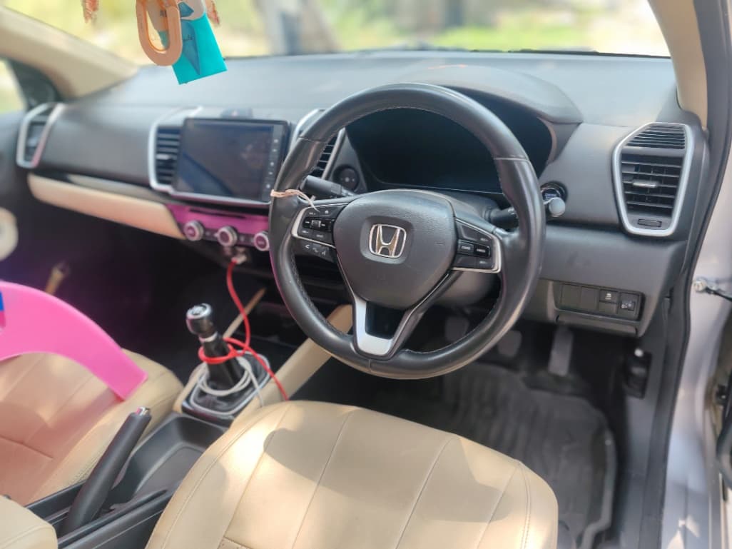 INTERIOR image for CITY | Hooter