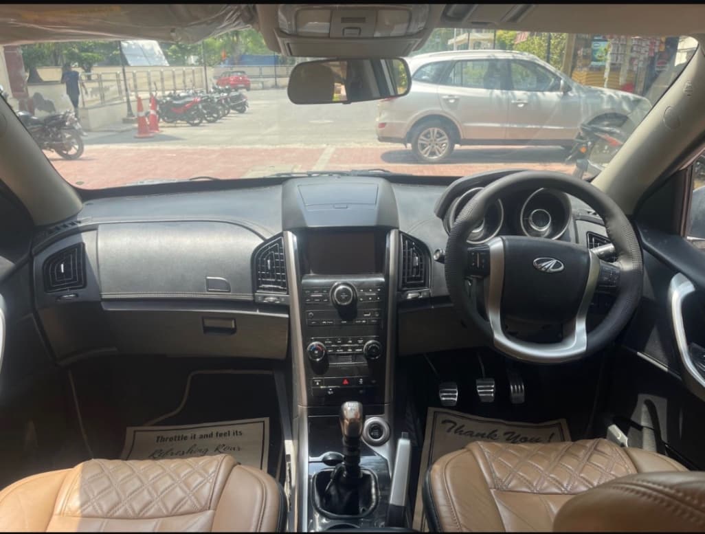 INTERIOR image for XUV500 | Hooter