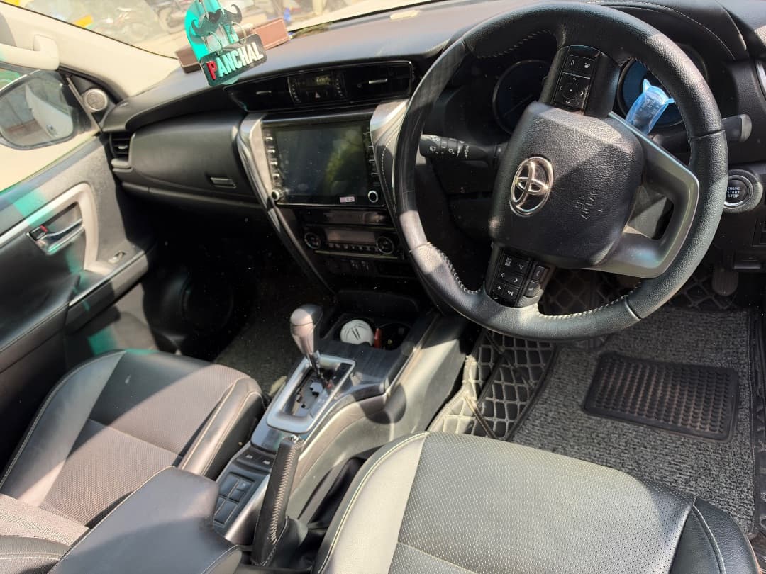 INTERIOR image for FORTUNER | Hooter