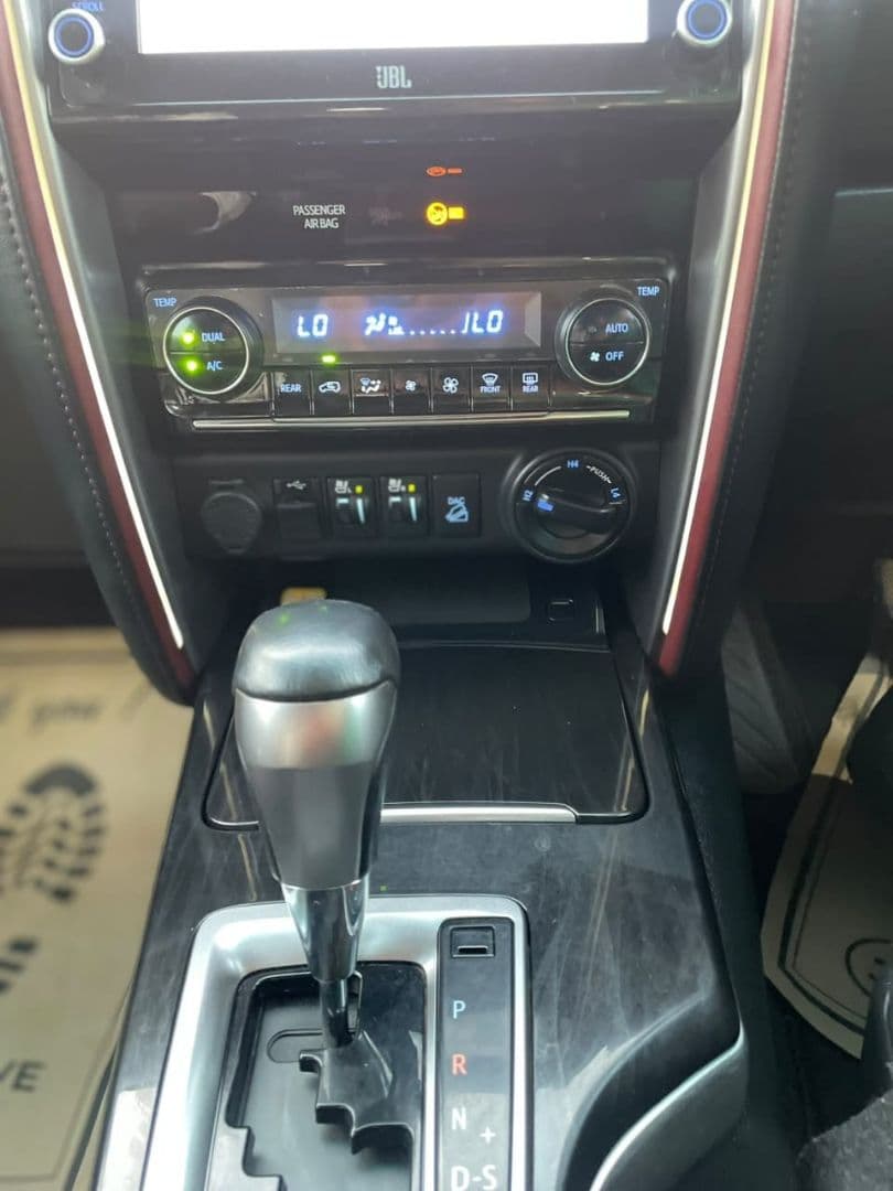 INTERIOR image for Fortuner Legender | Hooter