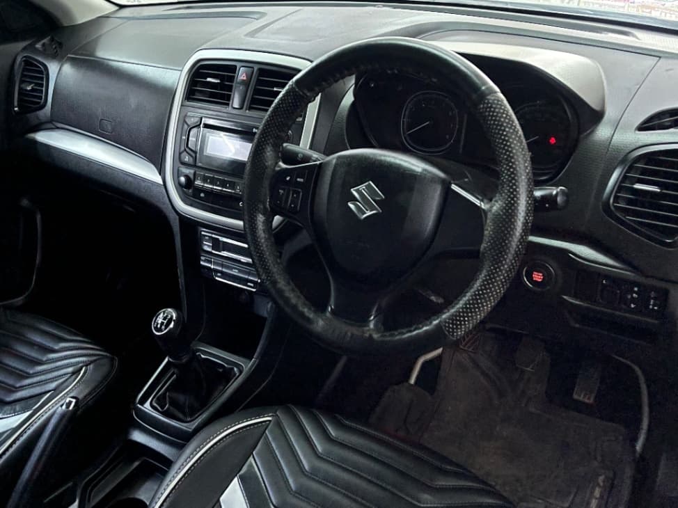INTERIOR image for Brezza | Hooter