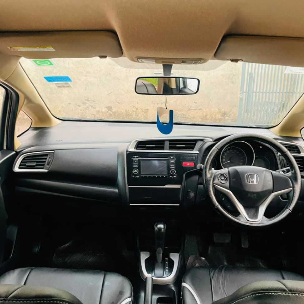 INTERIOR image for Jazz [2015-2018] | Hooter