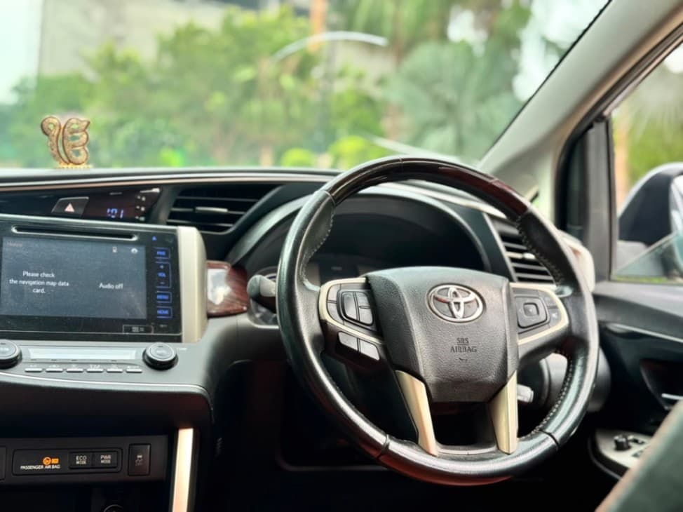 INTERIOR image for INNOVA CRYSTA 2.4 Z | Hooter