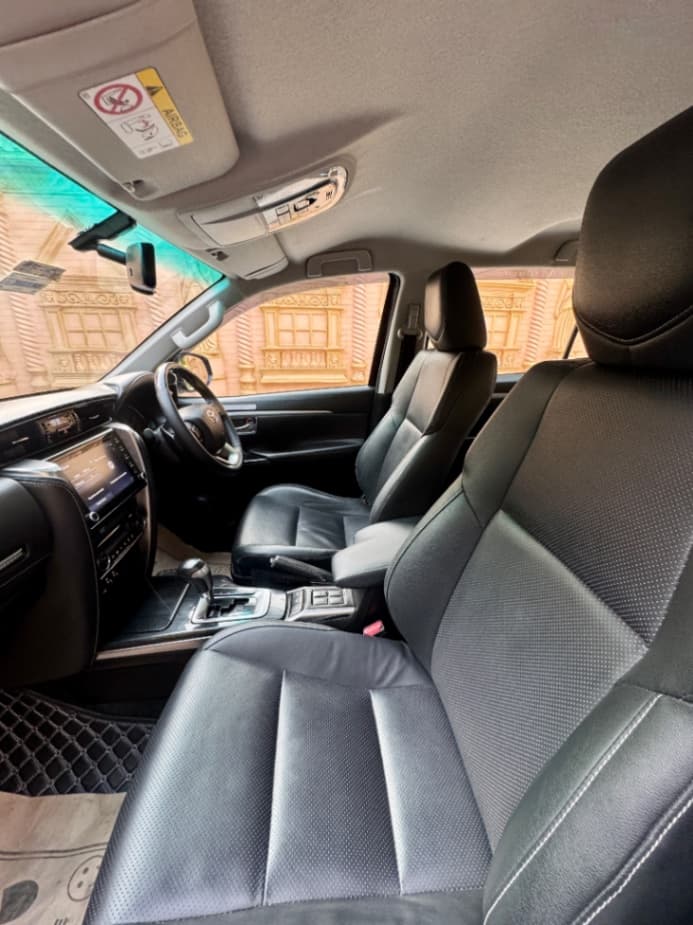 INTERIOR image for FORTUNER (AT) | Hooter