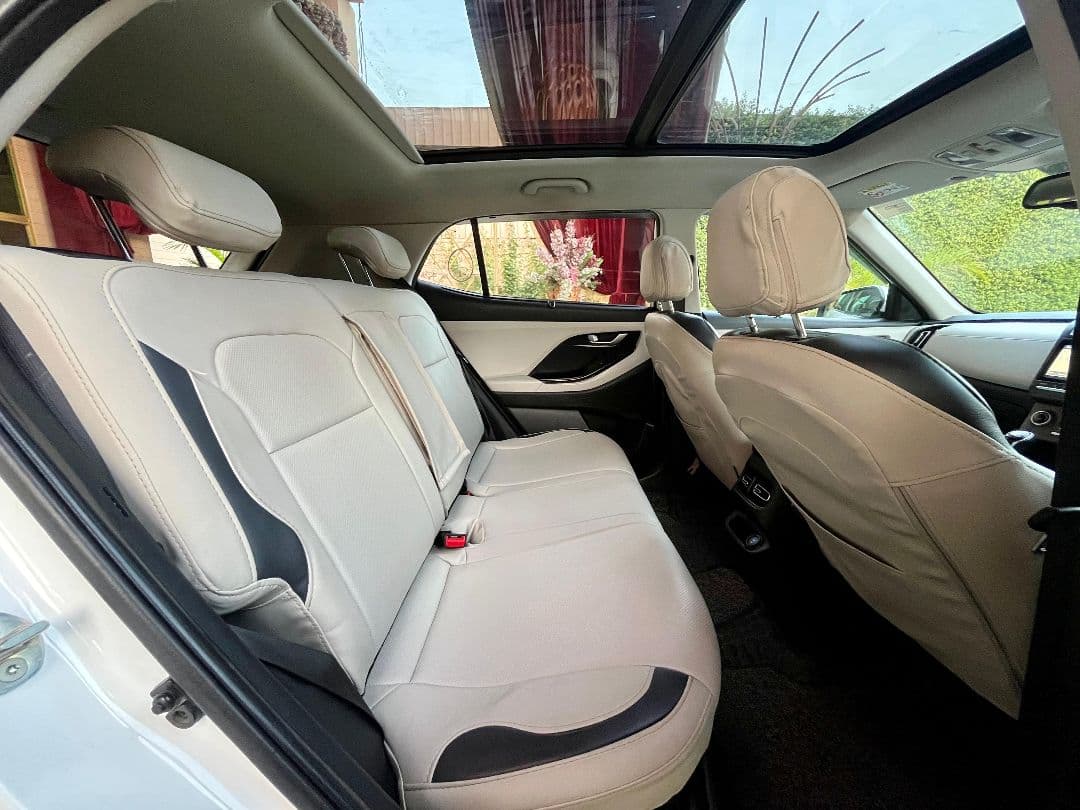 INTERIOR image for CRETA 1.5 CRDI MT SX | Hooter