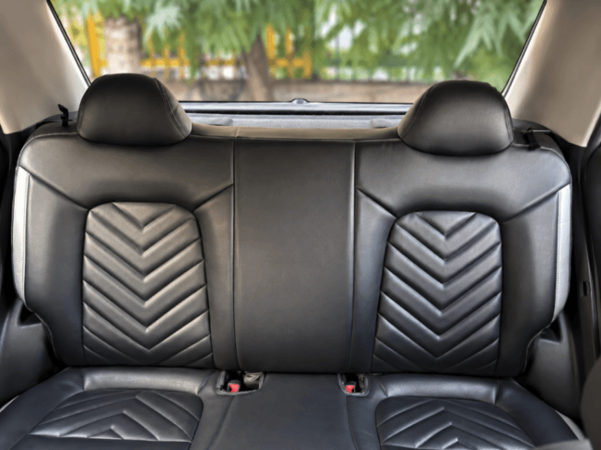 INTERIOR image for VENUE 1.5 CRDI MT S | Hooter
