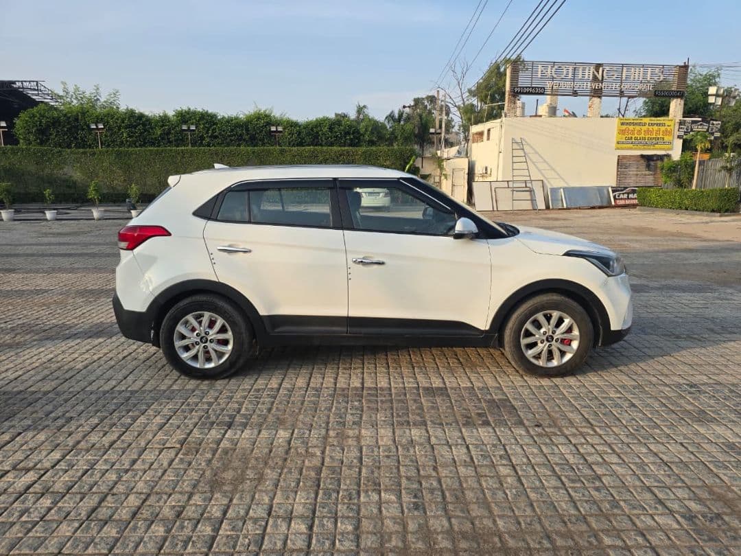 INTERIOR image for CRETA 1.6 VTVT SX | Hooter