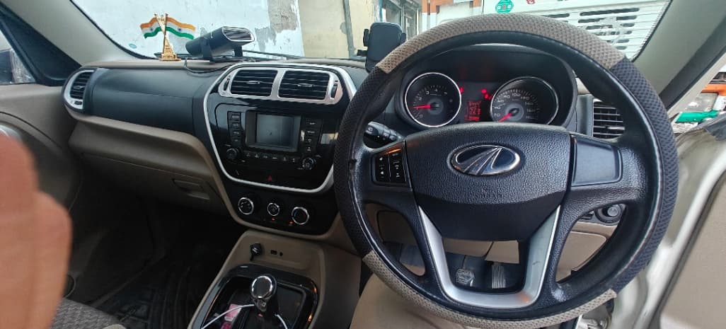 INTERIOR image for TUV300 [2015-2019] | Hooter