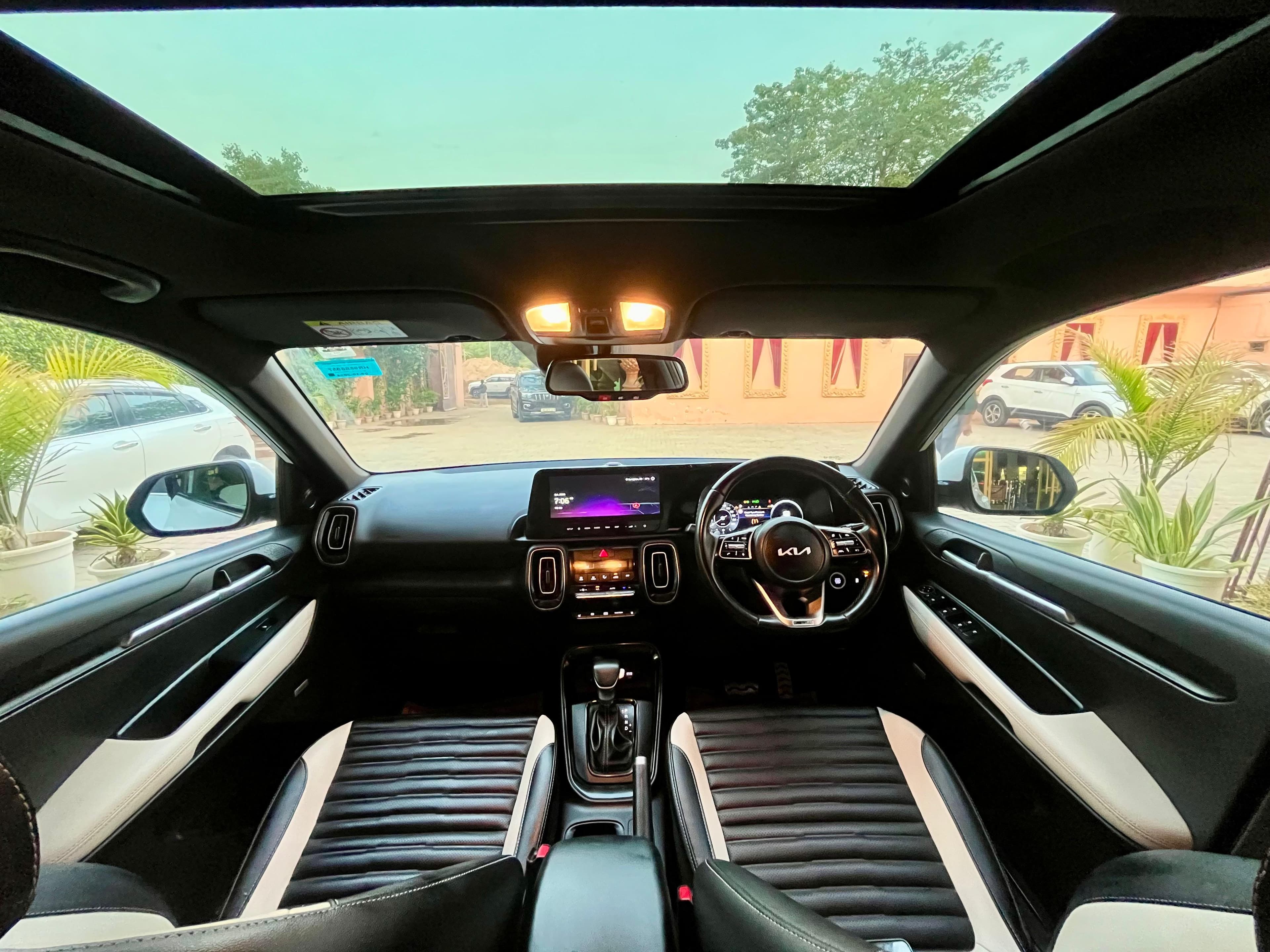 Kia Sonet [2023-2024] | Hooter