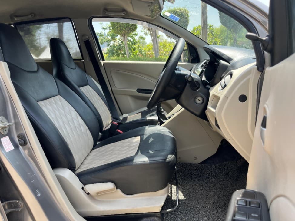 INTERIOR image for CELERIO | Hooter