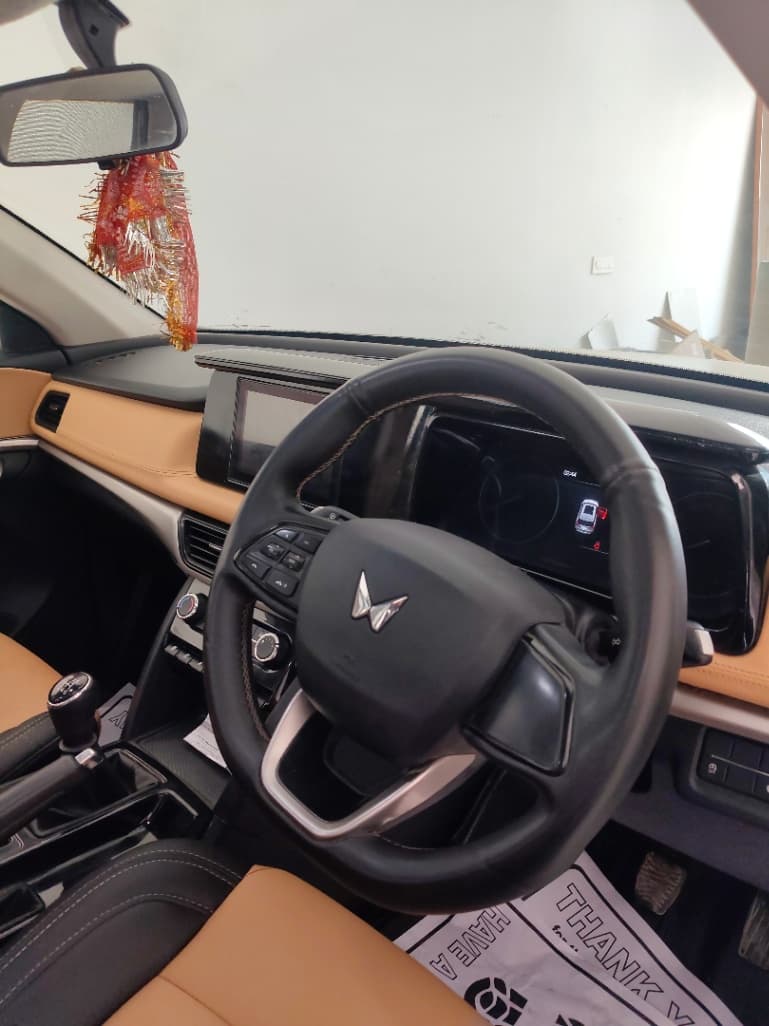 INTERIOR image for XUV700 | Hooter