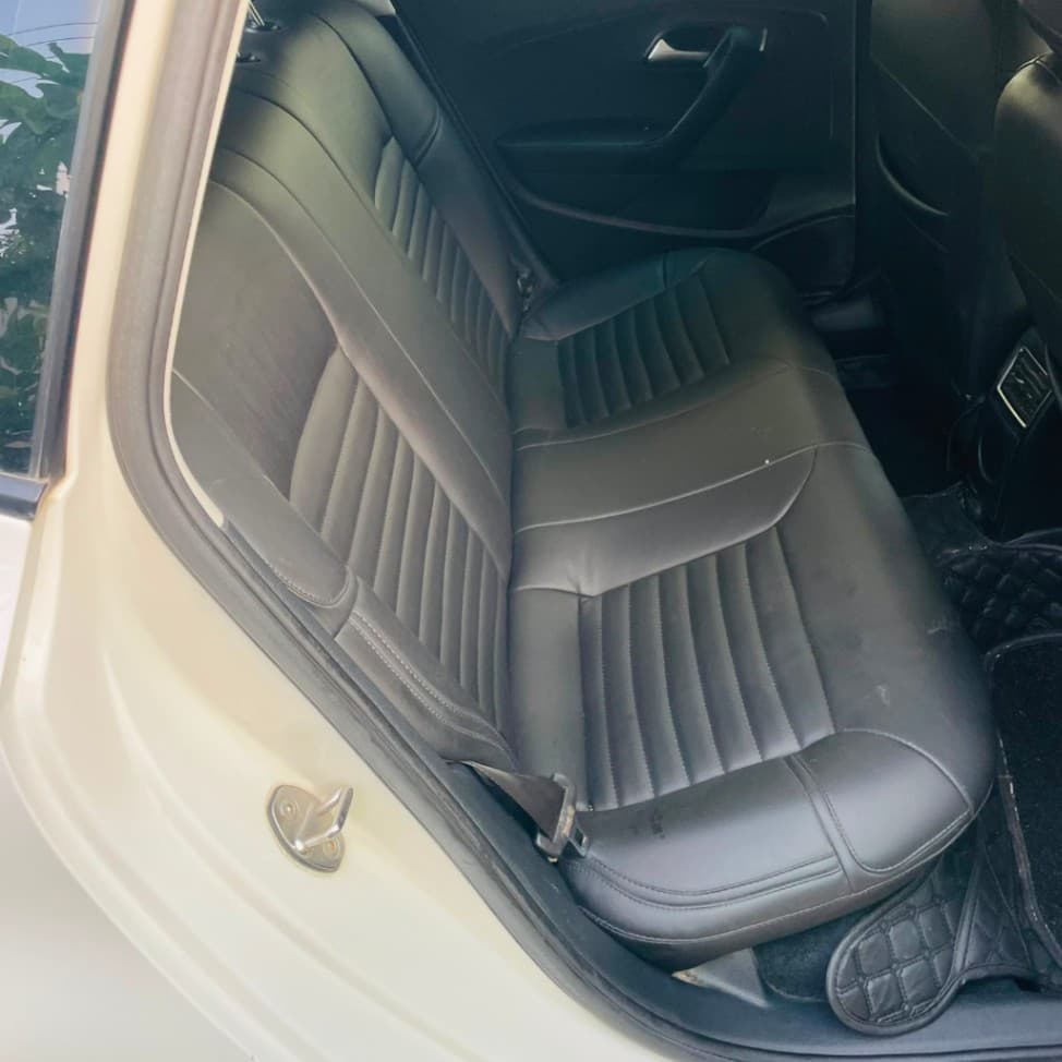 INTERIOR image for Polo | Hooter