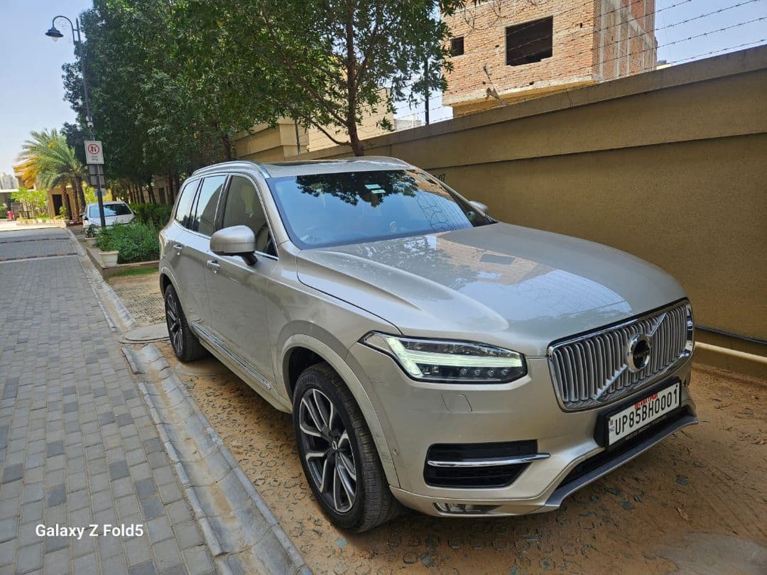 INTERIOR image for VOLVO XC90 D5 | Hooter