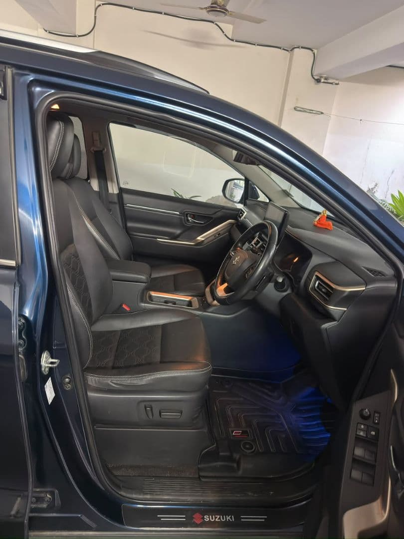 INTERIOR image for Invicto | Hooter