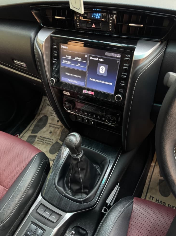 INTERIOR image for FORTUNER (LEADER EDITION, MT) | Hooter