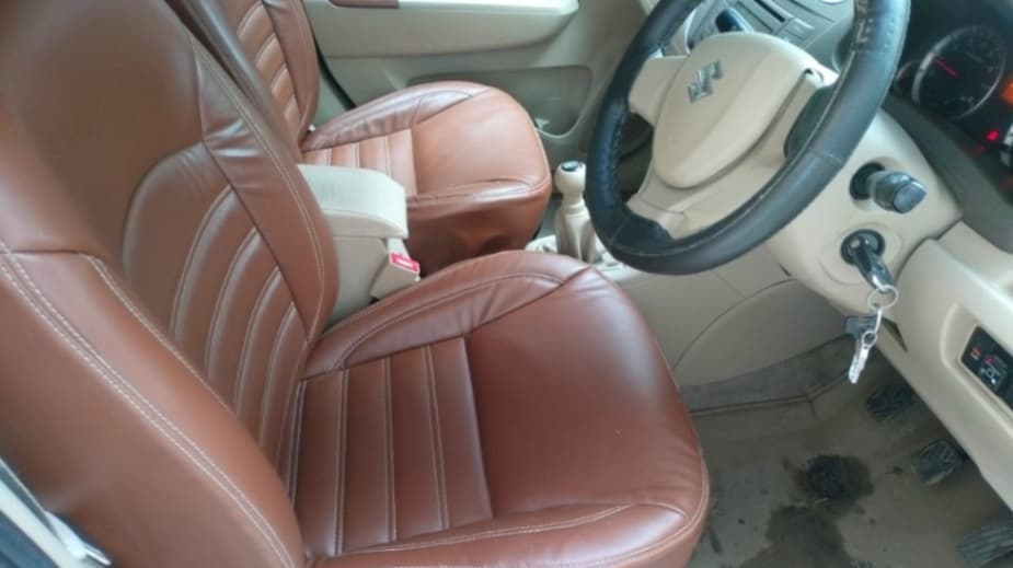 INTERIOR image for Ertiga | Hooter