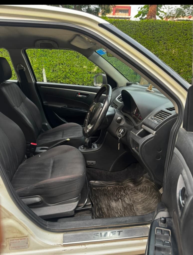 INTERIOR image for SWIFT VXI BS4 M | Hooter