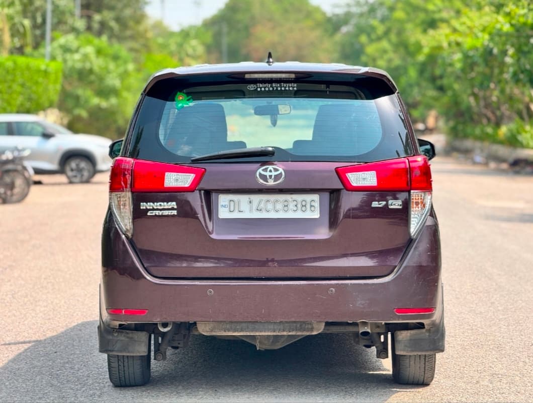 INTERIOR image for INNOVA CRYSTA 2.7 G | Hooter
