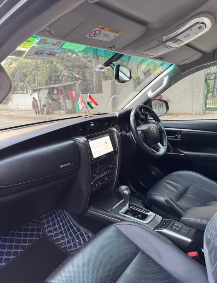 INTERIOR image for Fortuner | Hooter