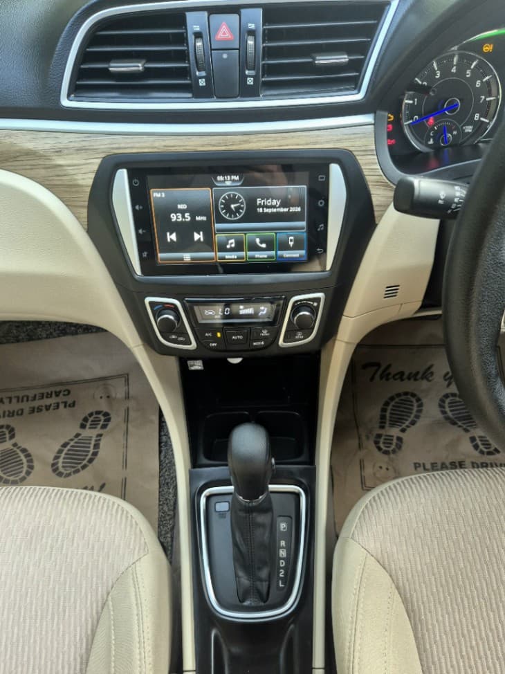 INTERIOR image for CIAZ SMART HYBRID ZETA AT | Hooter