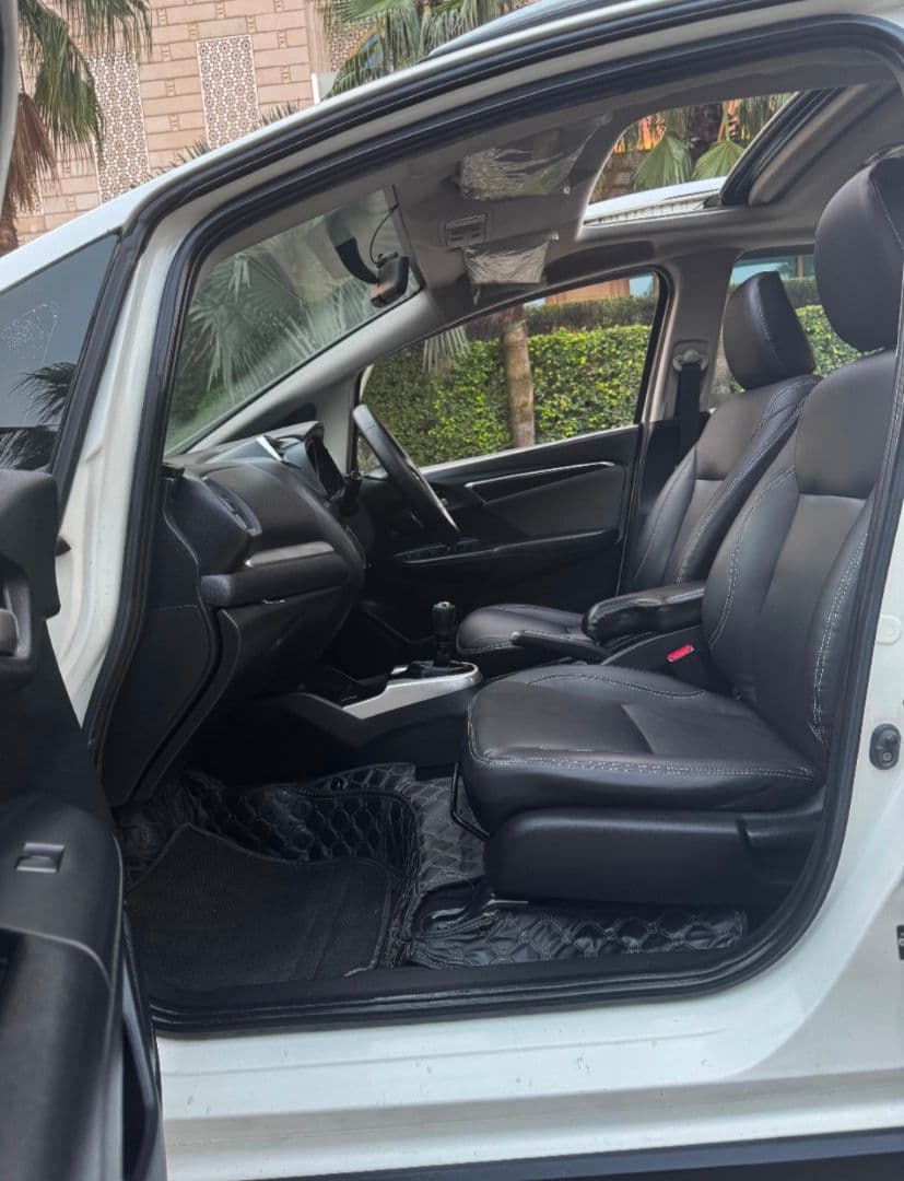 INTERIOR image for WR-V 1.2 VX MT (I-VTEC) | Hooter