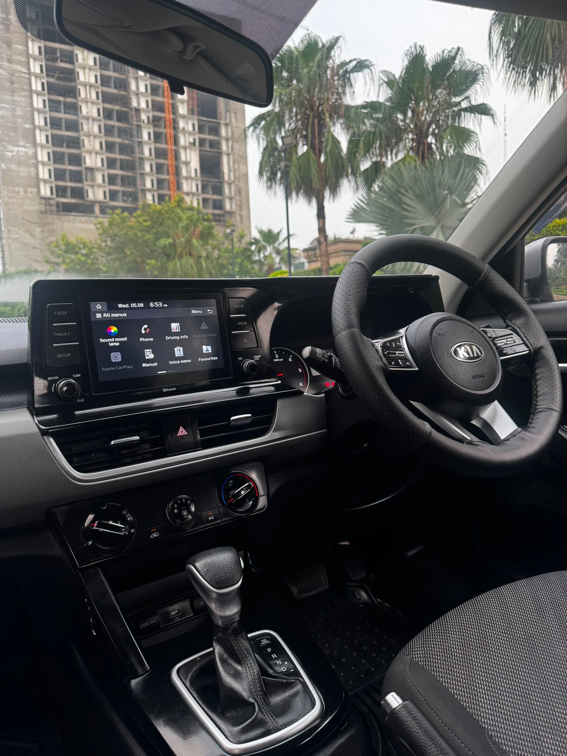 INTERIOR image for Kia Seltos | Hooter