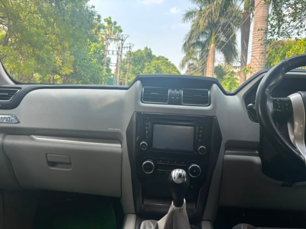 INTERIOR image for SCORPIO MHAWK 1.99 | Hooter