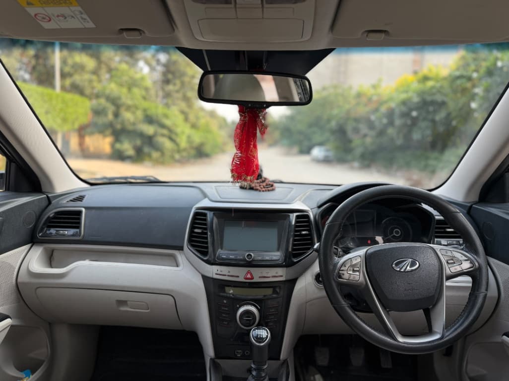 INTERIOR image for XUV300 [2019-2024] | Hooter