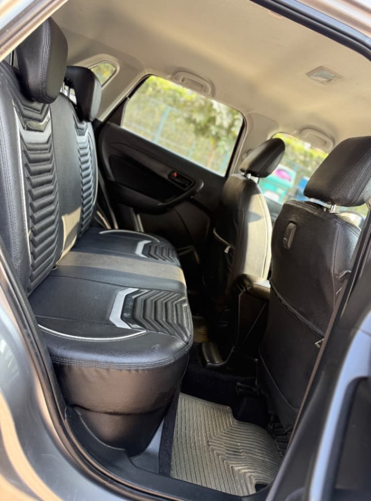 INTERIOR image for V. BREZZA VXI