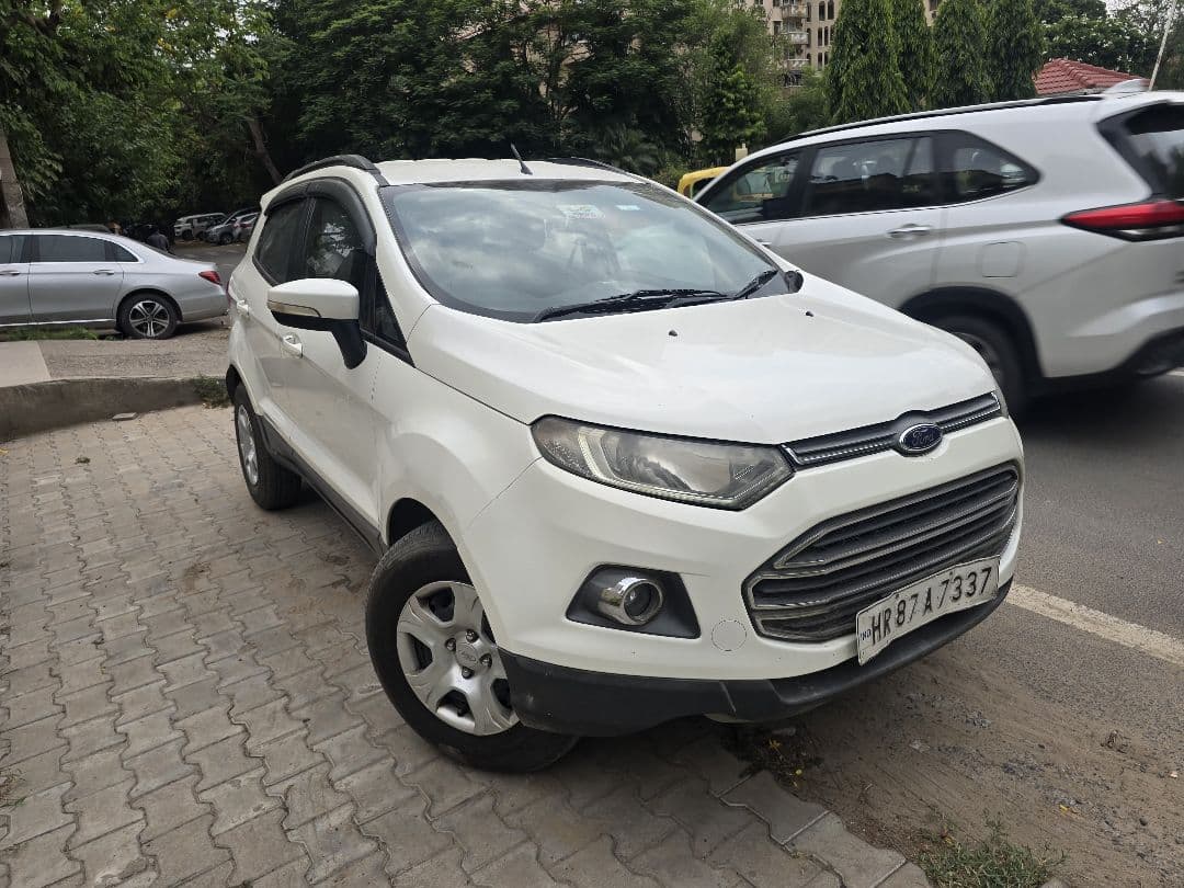 INTERIOR image for FORD ECOSPORT 1.5 DIESEL TREND | Hooter