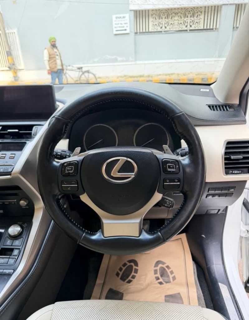 Lexus NX [2017-2022] | Hooter