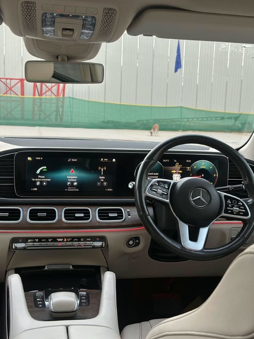 INTERIOR image for GLE | Hooter