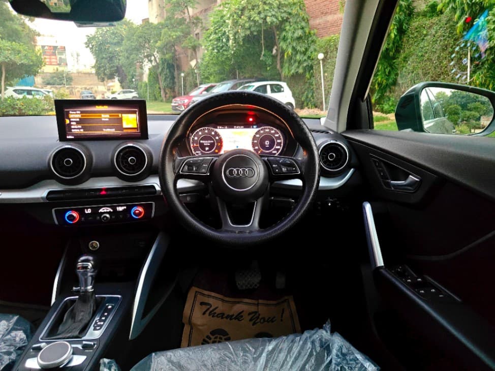 INTERIOR image for Q2 | Hooter