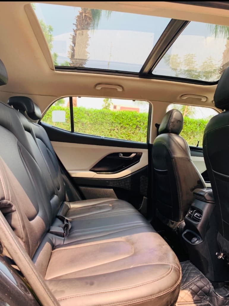 INTERIOR image for CRETA 1.5 MPI IVT SX | Hooter